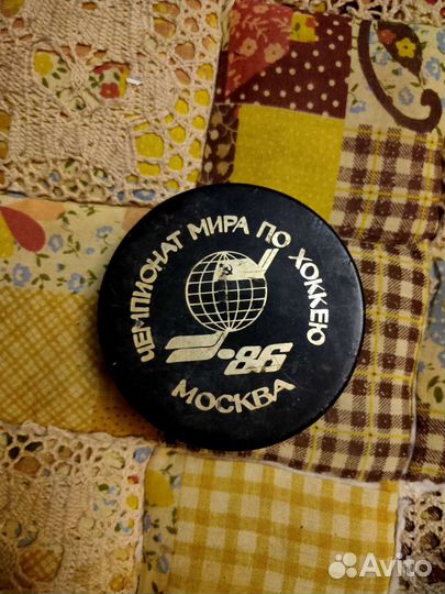 Хоккейная шайба коллекционная