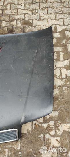 Капот Ауди 100 С4