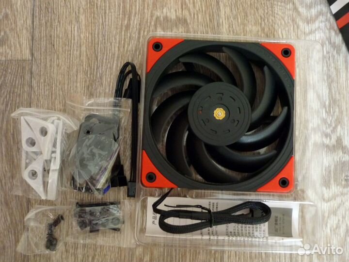 Вентилятор Thermalright TL-B12-extrem