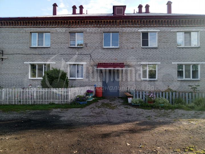 3-к. квартира, 61 м², 1/2 эт.
