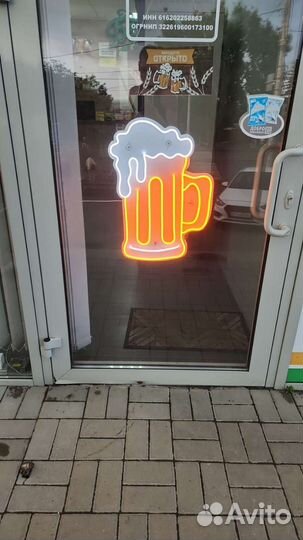 Изготовление наклеек на авто под ключ