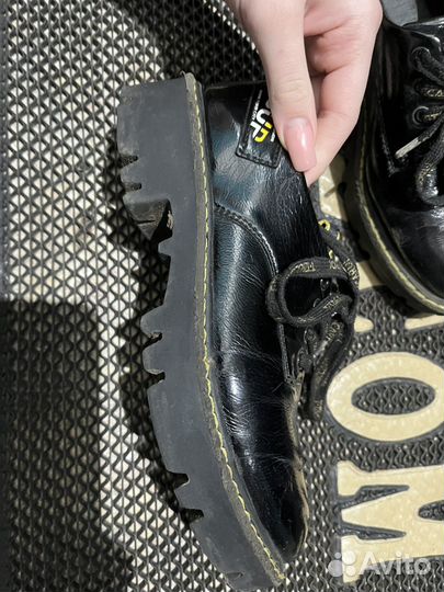 Туфли доя девочки, размер 35, носики чуть содраны