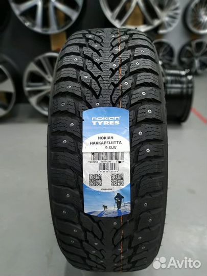 Nokian Tyres Hakkapeliitta 9 305/40 R20 112T