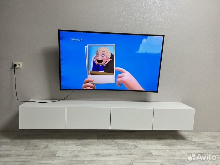 Новые тумбы под тв. Цвет: белый