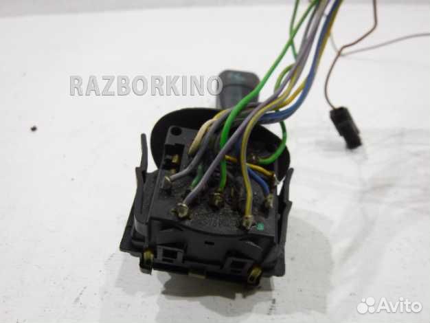 Переключатель поворотов подрулевой 61318360907