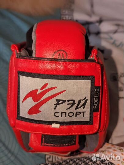 Шлем и перчатки