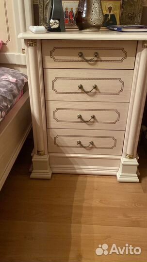 Спальный гарнитур