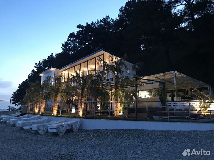 Бармен-официант