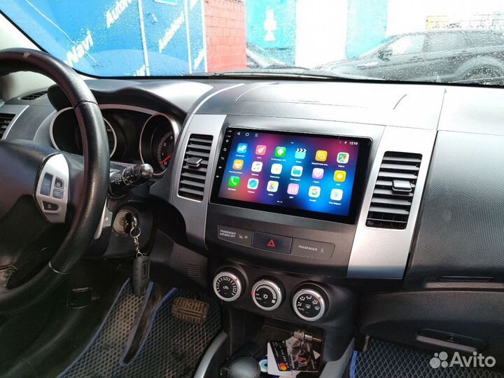 Магнитола Mitsubishi Outlander XL, есть Teyes