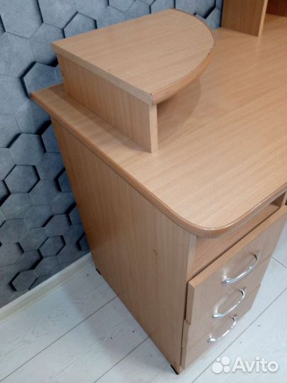 Компьютерный столик бу