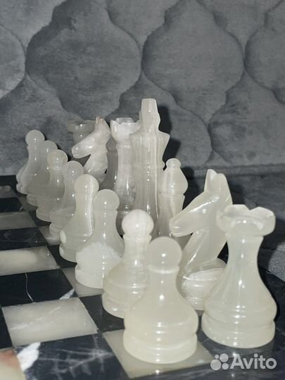 Шахматы из мрамора