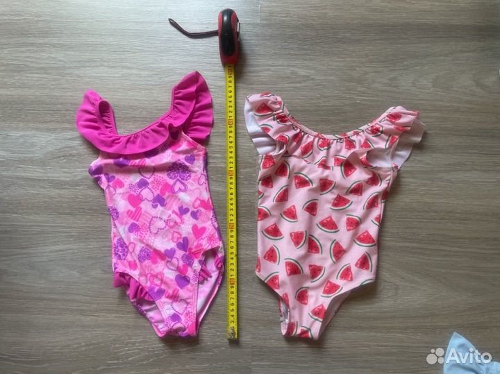 4 купальника и пончо-полотенце для девочки 5-8 лет