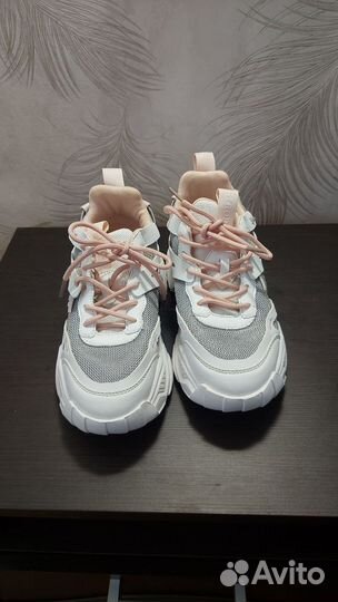 Кроссовки женские 36 размер натуральная кожа