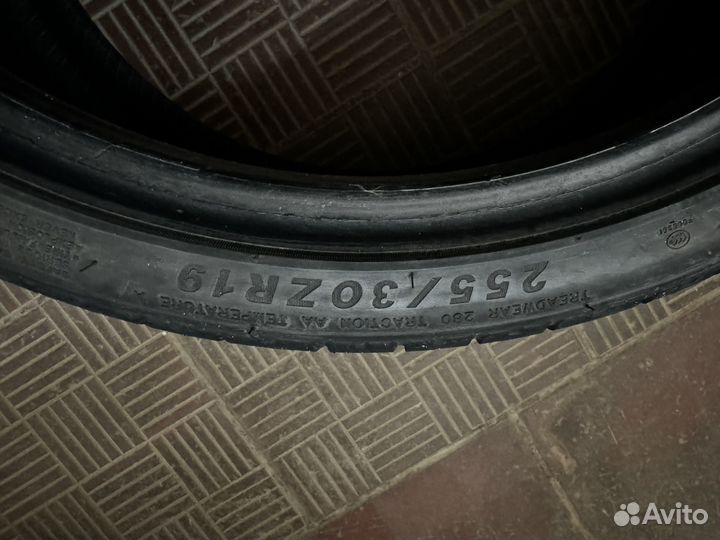 Jinyu YU63 255/30 R19 90Y