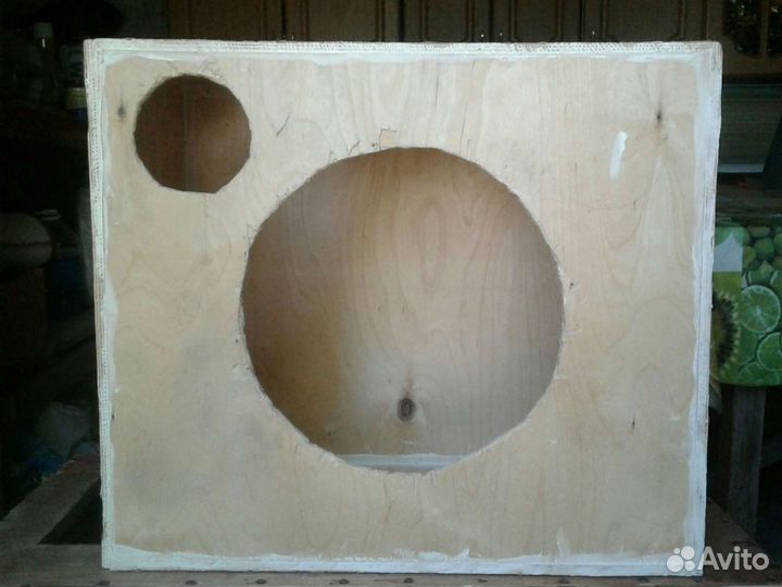 Короб под динамик 15