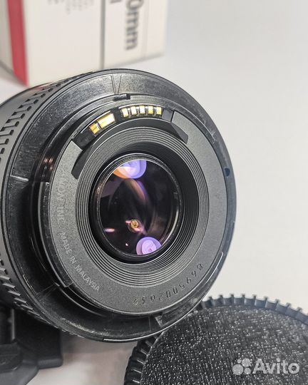 Объектив Canon EF 50mm f/1.8 II