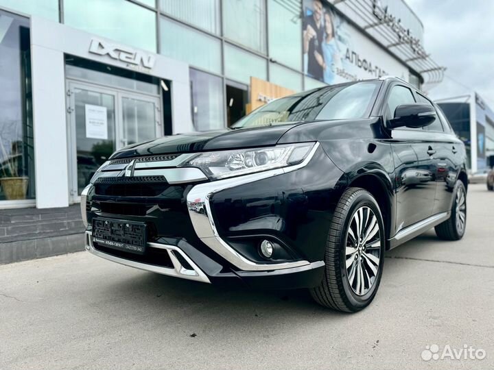 Mitsubishi Outlander 2.0 CVT, 2023