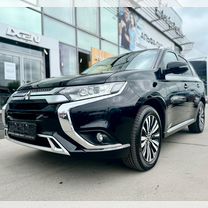 Новый Mitsubishi Outlander 2.0 CVT, 2023, цена о�т 3 449 000 руб.