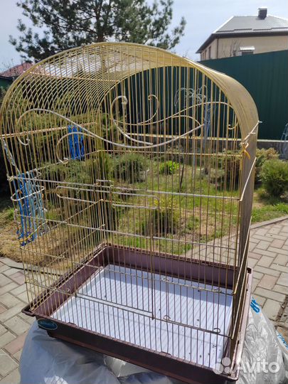 Большая клетка для птиц