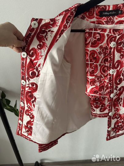 Костюм женский