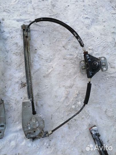 Стеклоподъёмник Volkswagen Passat b3