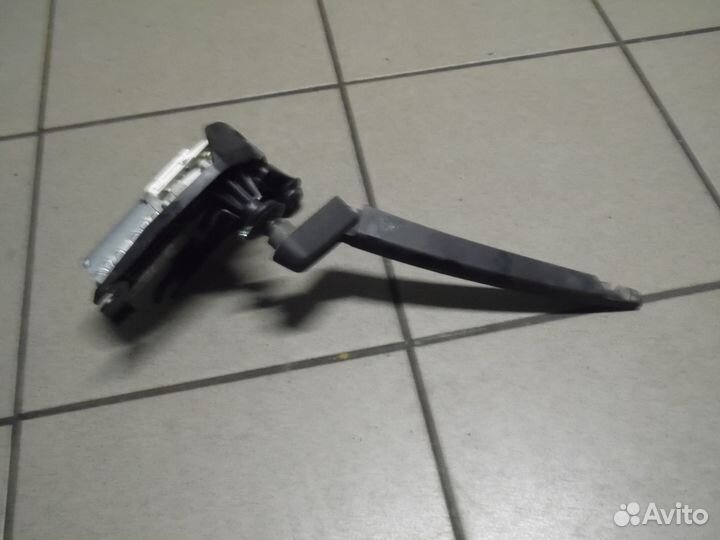 Моторчик заднего дворника Пежо 308