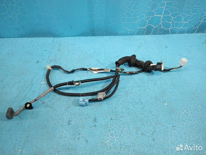 Проводка двери задняя левая Honda Civic 5D R18A2