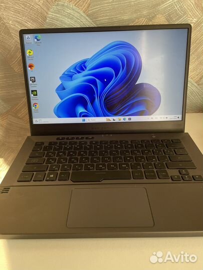 Asus rog zephyrus g14