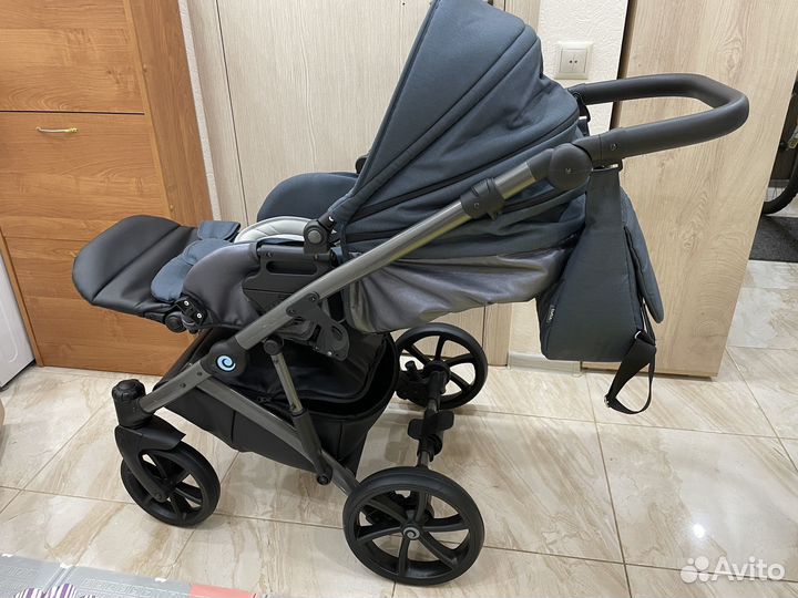 Детская коляска Tutis Viva 4 Luxury 2 в 1