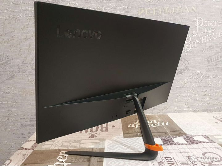 Монитор Lenovo ips