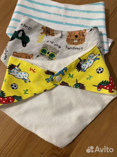 Слюнявчик нагрудник