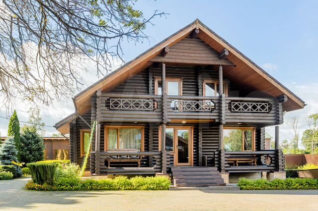 Коттедж 178 м² на участке 40 сот.