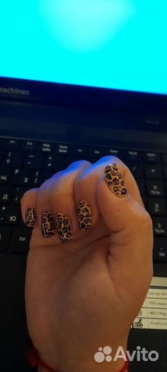 Маникюр и педикюр