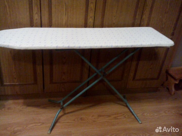 Гладильные доски- Напольные- 3 шт, настольная- 1шт