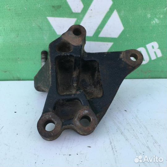 Кронштейн двигателя правый Киа Cид 07-12