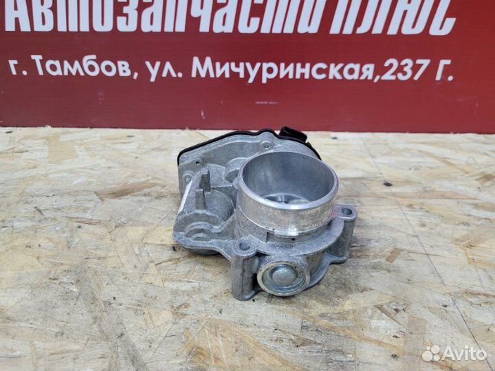 Дроссельная заслонка LADA X-Ray