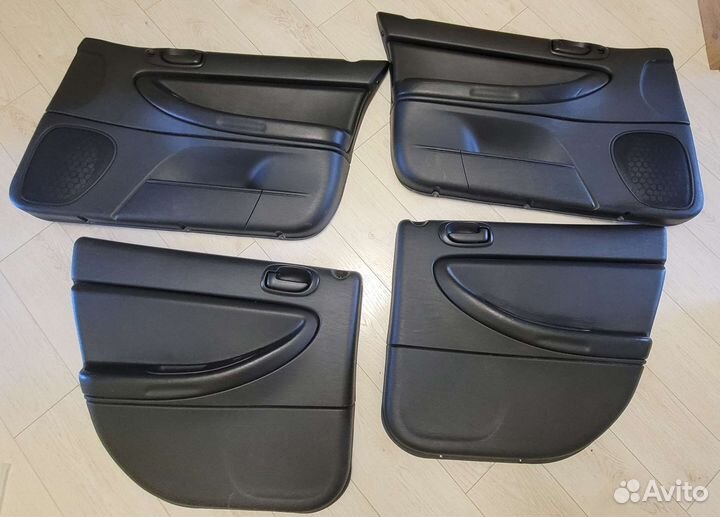 Обшивка дверей Chrysler Sebring