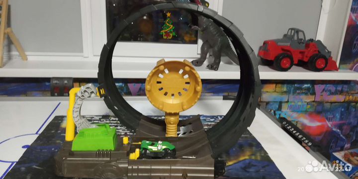 Hot wheels мертвая петля