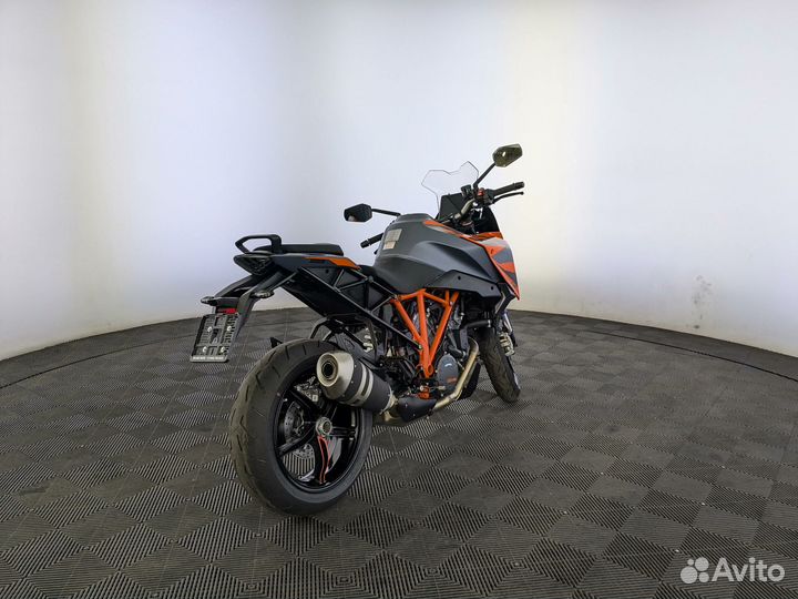 KTM 1290 Super Duke GT