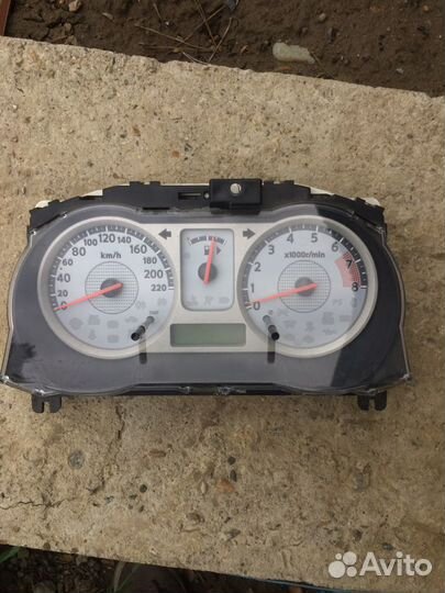 Щиток приборов nissan note e11