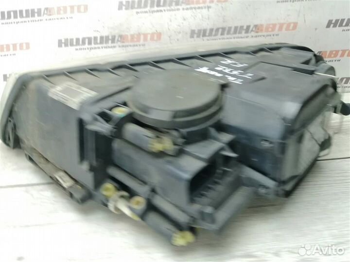 Фара правая VW Туарег