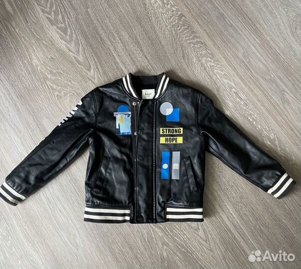 Куртка демисезонная на 5-6 лет