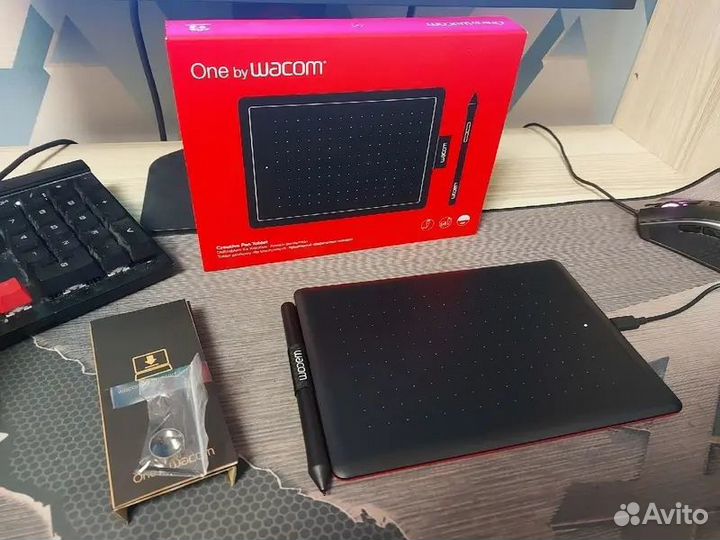 Графический планшет Wacom One by Wacom 2 Small