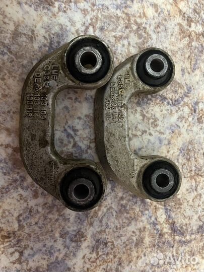 Стойки переднего стабилизатора Audi оригинал