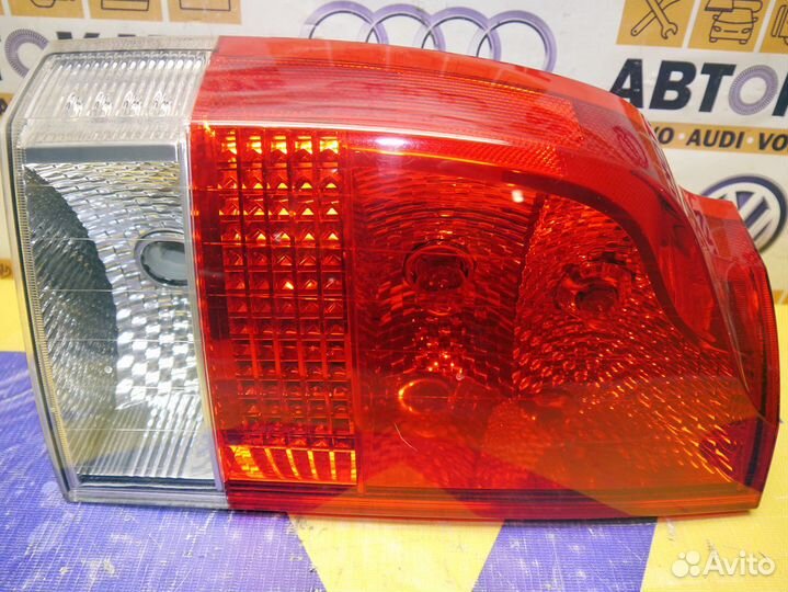 Фонарь нижний левый рестайл V70/XC70 Вольво