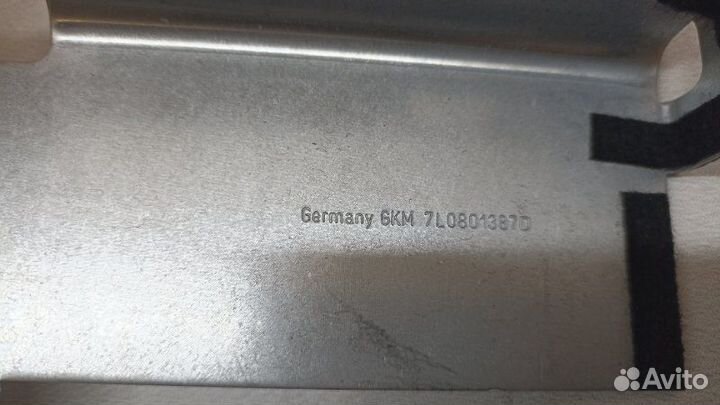 Крепление аккумулятора Volkswagen Touareg 7L