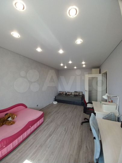 2-к. квартира, 56 м², 7/17 эт.