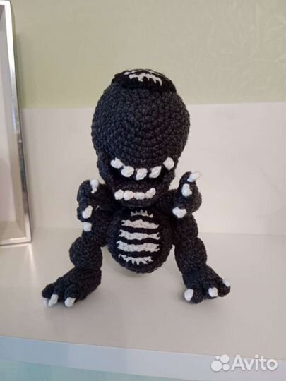 Чужой ручная работа