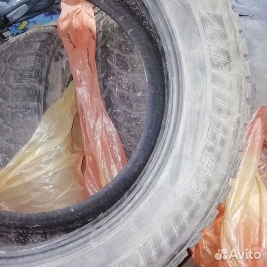 Bridgestone B249 225/60 R17