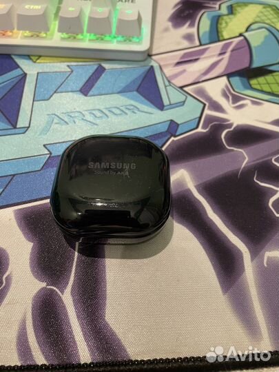 Без проводные наушники от samsung